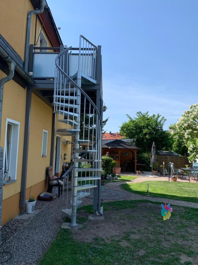 Ferienwohnung Am Schloss Reuterstadt Stavenhagen المظهر الخارجي الصورة
