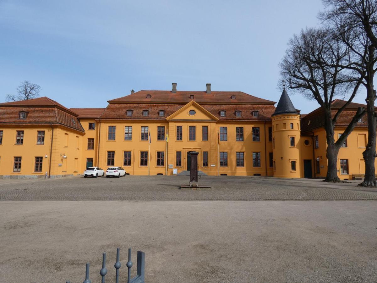 Ferienwohnung Am Schloss Reuterstadt Stavenhagen المظهر الخارجي الصورة